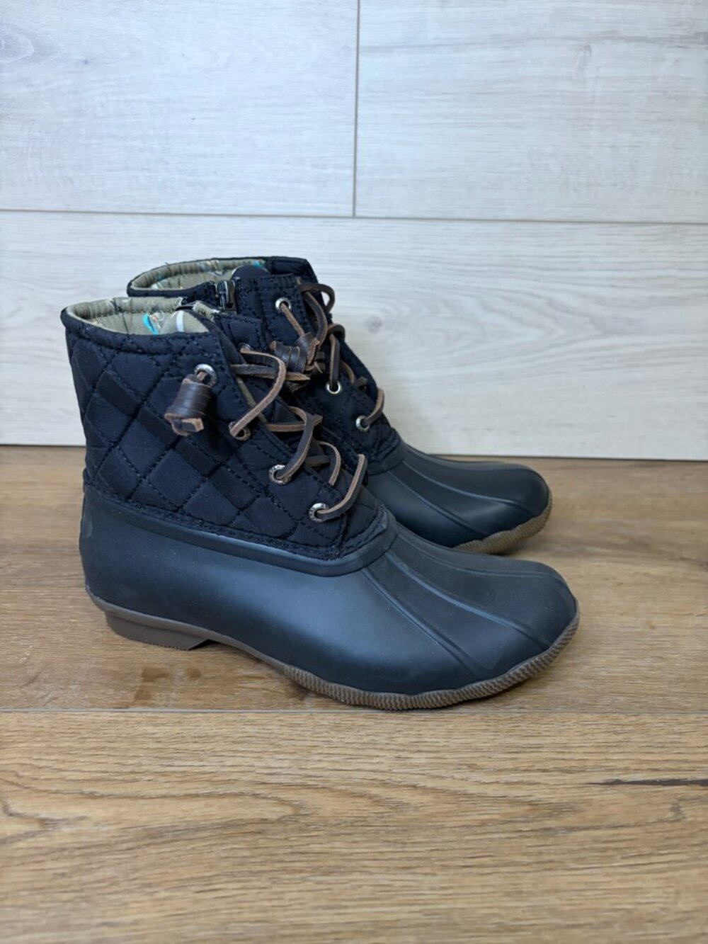 Style & Co Sperry Top-Sider Saltwater Quilted Duck Boots Black Size 060M